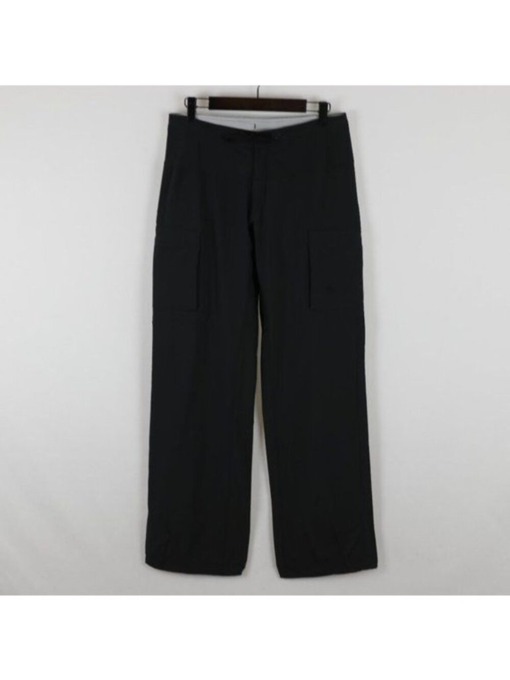 Mountain Hardwear Women's Size 4 Black Mid Rise Straight Leg Hiking Pants